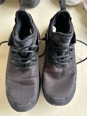 Puma Men’s Black Mesh Athletic Sneakers